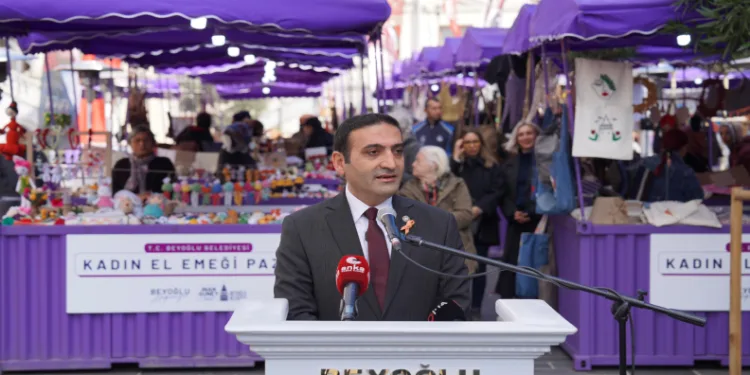 ‘Kadın El Emeği Pazarı’ açıldı