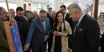 30 eserin bulunduğu sergi, kapılarını açtı