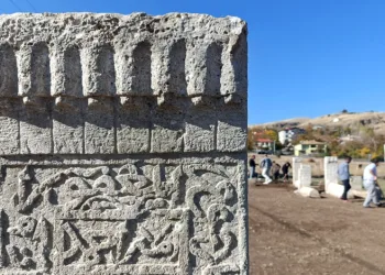 Lösemili Çocuklar Haftası’nda tiyatro gösterisi