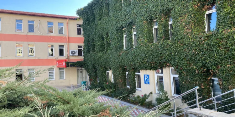 Bu bina görenleri kendine hayran bırakıyor
