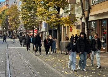 Bugün sıcak havanın keyfini çıkarttı