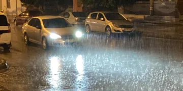 Yüksek kesimlerinde kar, sahilde yağmur