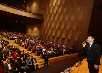 Doğal Yaşam Parkı’na ara tatilde ziyaretçi akını