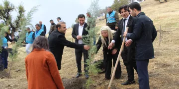 Geleceğe nefes için fidan dikildi