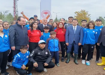Diyarbakır’da fidanlar toprakla buluştu