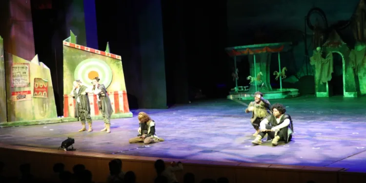 Şehitkamil’den çocuklara tiyatro şenliği