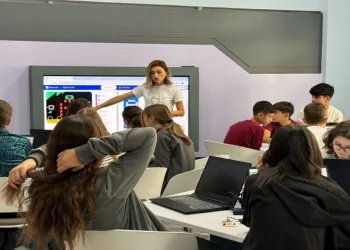 Mut’un yolları yenilendi