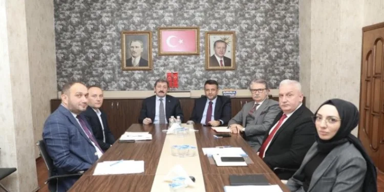 Kömür desteği alan 437 aileye doğalgaz