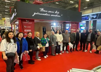Öğretmenler yazarlar ve yayıncılarla kitap fuarında buluştu