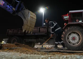 Elektrik hatları yer altına alındı
