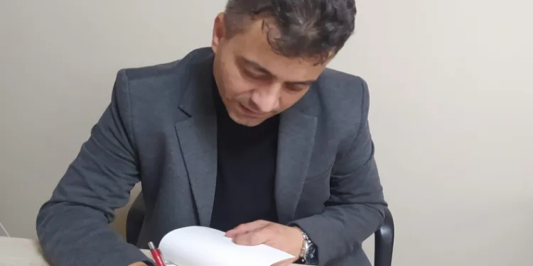 Raflardaki yerini aldı
