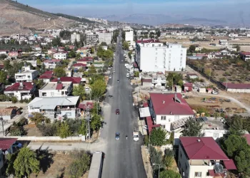 Türkoğlu’nda yol yatırımları