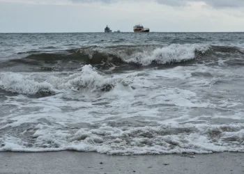 Marmara Denizi ulaşımına Poyraz engeli
