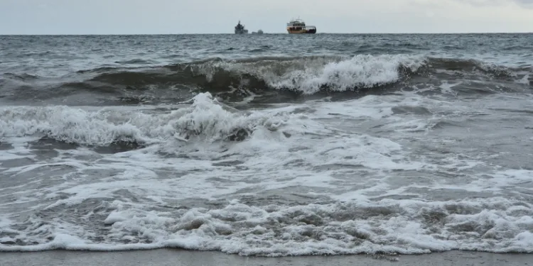 Marmara Denizi ulaşımına Poyraz engeli