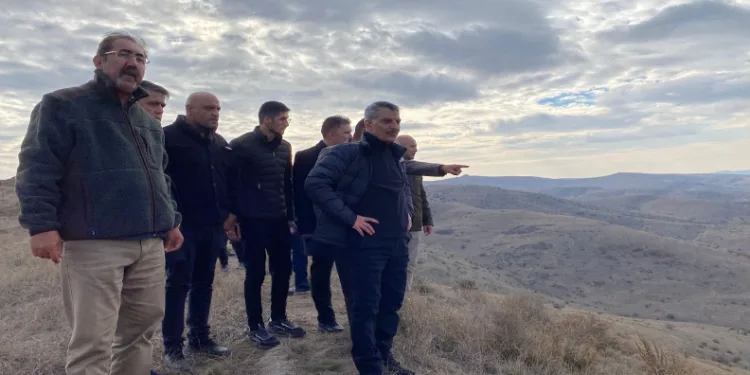 Surlarının yanı sıra yeni figürler