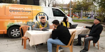 Vatandaşın sesine kulak veriyor