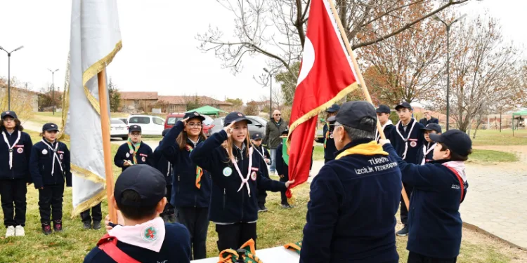 İzciler kamp heyecanı yaşadı
