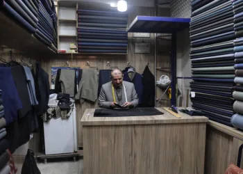 54 yıldır terzilik yapıyor