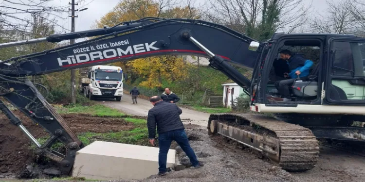Uluslararası kamp merkezinde çalışmalar sürüyor