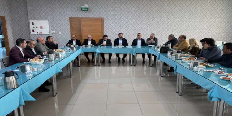 Nazırlı, basın mensupları ile bir araya geldi