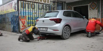 Oto lastikçilerde hareketlilik başladı