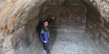 Binaların altında ortaya çıkan yapı merak uyandırdı