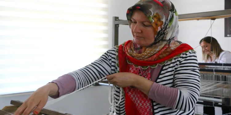 İpek Evi’nde eğitim kursları