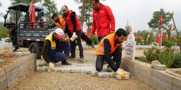 Parklarda yenileme çalışmaları