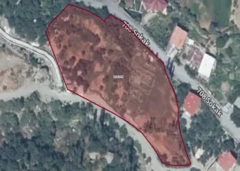 Kendi kıyafetlerini üretiyorlar