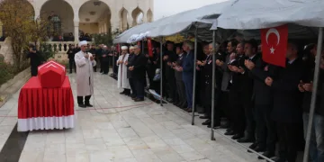 Şehit olan polis memuru son yolculuğuna uğurlandı