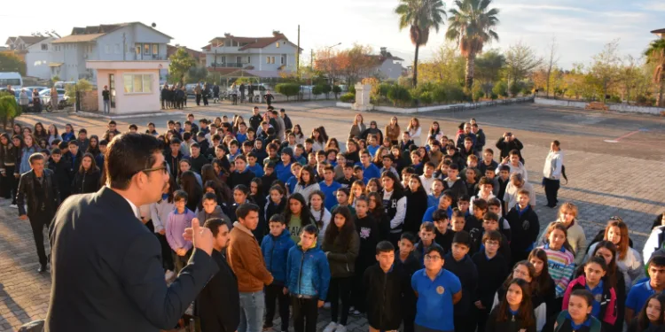 Köyceğiz Yunus Emre Ortaokulu taşındı