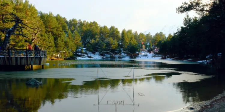 Limni Gölü 150 bin turisti ağırladı