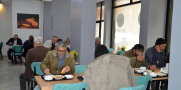 Halk lokantasına yoğun ilgi