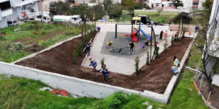 Canik’te çocuklara yeni parklar