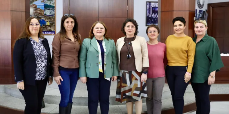 “Kadınlarımızın gücünden yararlanmaya devam edeceğiz”