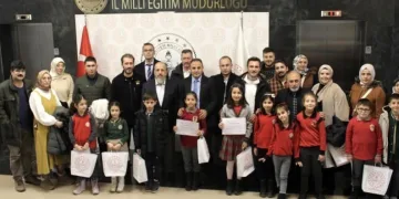 “Minik Eller Tasarlıyor” yarışması