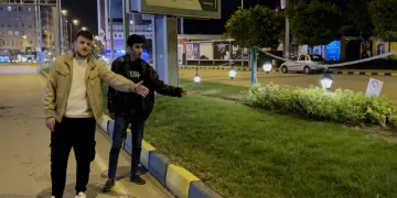 Üzerine basıldığında uyaran çim sistemi