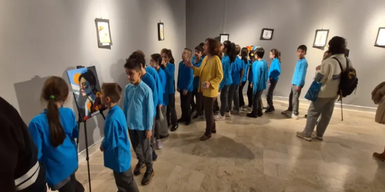 Yaşı küçük, sanatı büyük