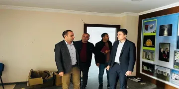 Kaymakam Partal, tadilata alınan kütüphaneyi inceledi