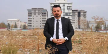 Depremde 92 öğrencisini kaybeden öğretmen