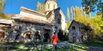 Bağbaşı Taş Camii görenleri büyülüyor
