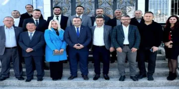 Tarihi saat kulesinde duran zaman artık yeniden akıyor