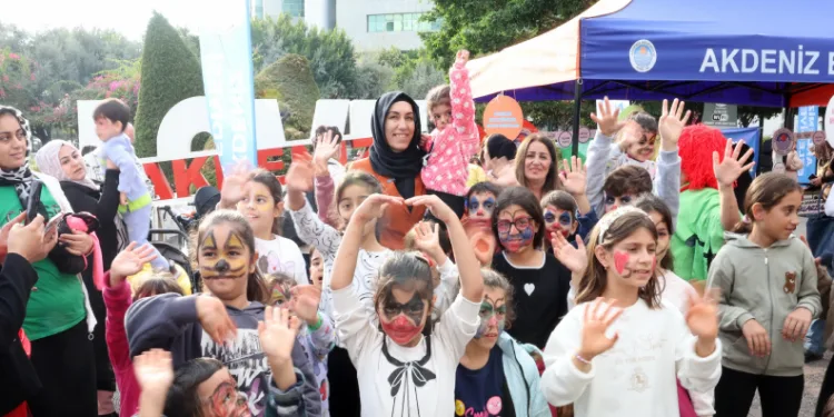 ‘Dünya Çocuk Hakları Günü Şenliği’