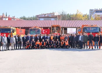 Türkiye’nin ilk astronotu Bitlis’te öğrencilerle buluştu