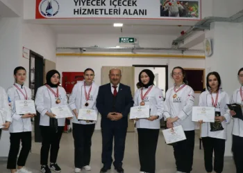Hem gülümsetti hem hüzünlendirdi