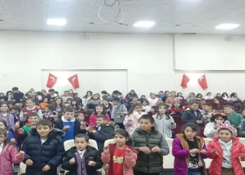 “Karagöz” Çıldırda öğrencilerle buluştu