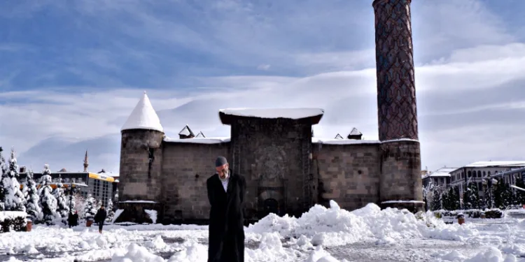 Soğuk hava ve kar yağışı geliyor