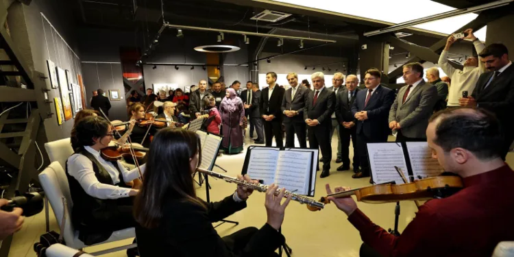 Sanata dönüşen eserler