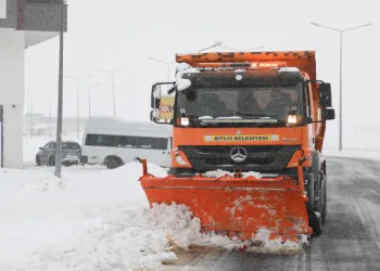 Bitlis’te 78 köy yolu ulaşıma açıldı