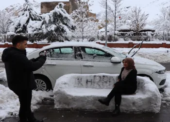 Kardan koltuk yaptı